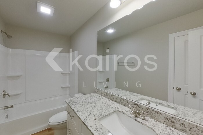 Building Photo - 13748 Willowmore Dr