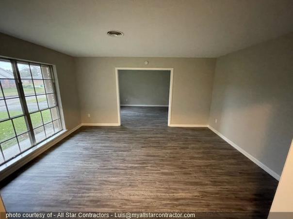 Building Photo - 8527 Hinman St