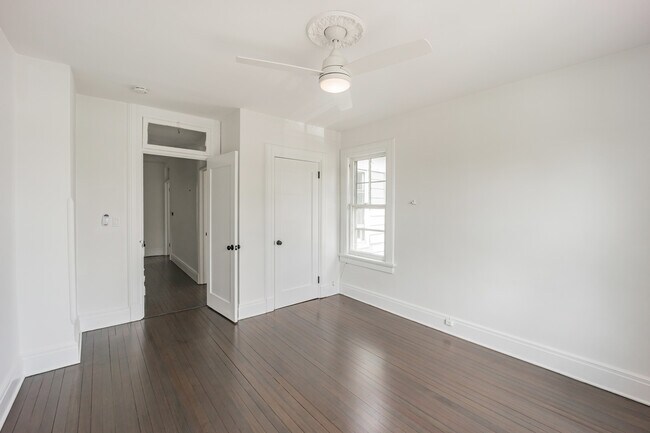 Building Photo - 62 Shrewsbury Ave