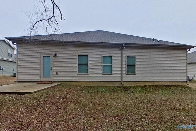 Building Photo - 433 White Oak Cir