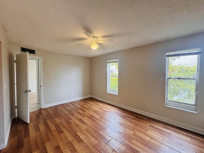 Building Photo - 2800 NW 56th Ave