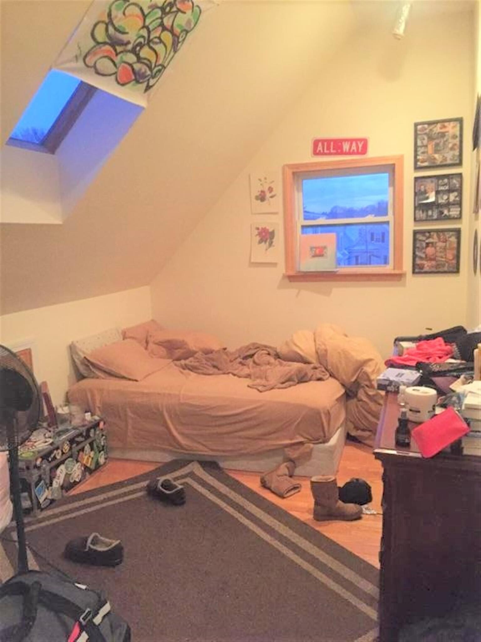 Building Photo - 166 Pearl St