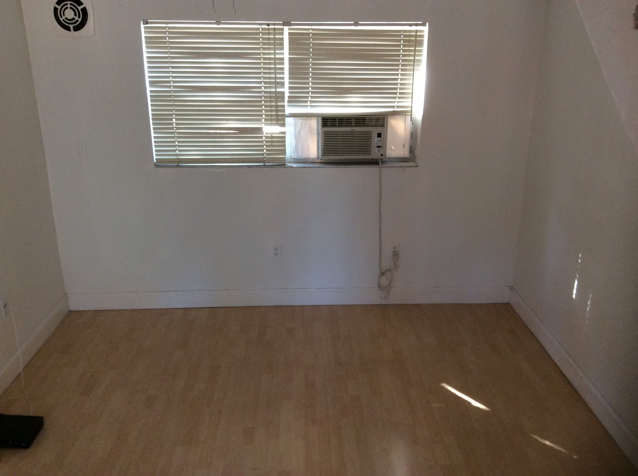 Building Photo - 421 NE 68th St