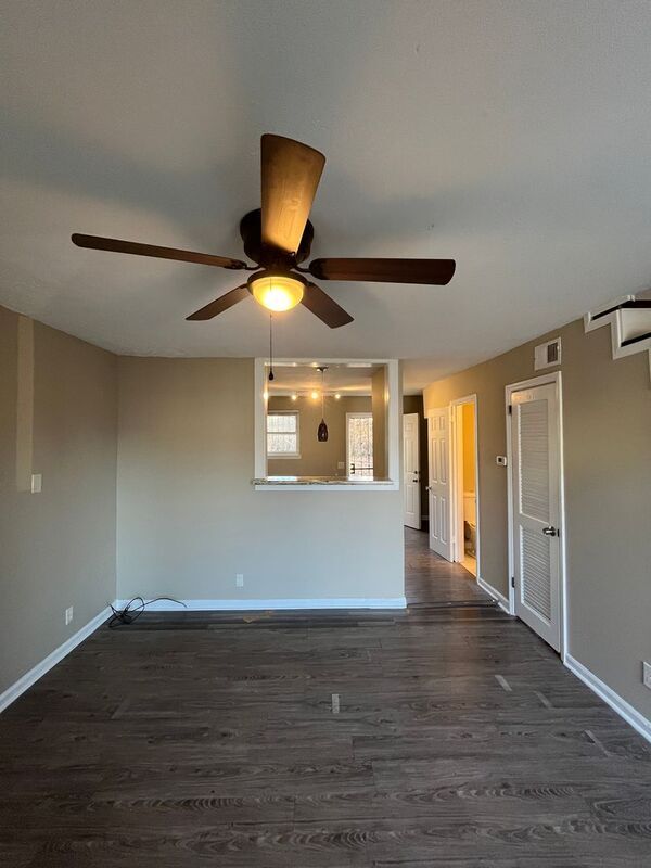 Building Photo - 2542 Highland Trace Dr