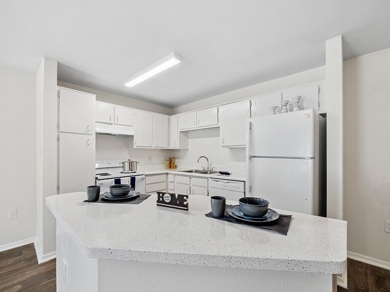 Building Photo - Tidwell Estates Apartments