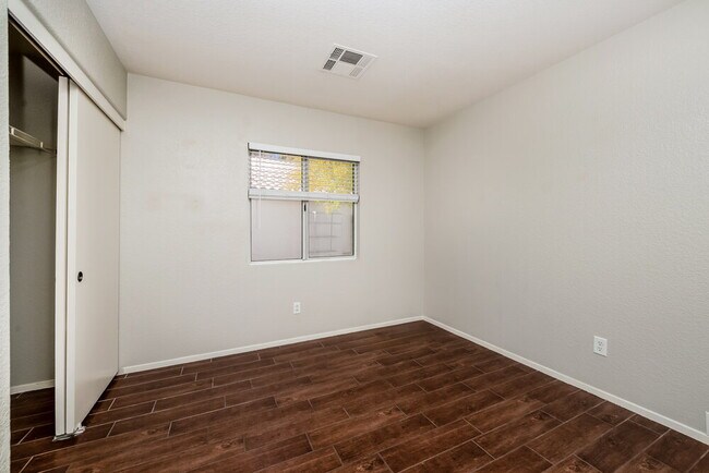 Building Photo - 6333 Winter Valley Ct