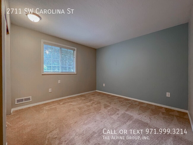 Building Photo - 2711 SW Carolina St