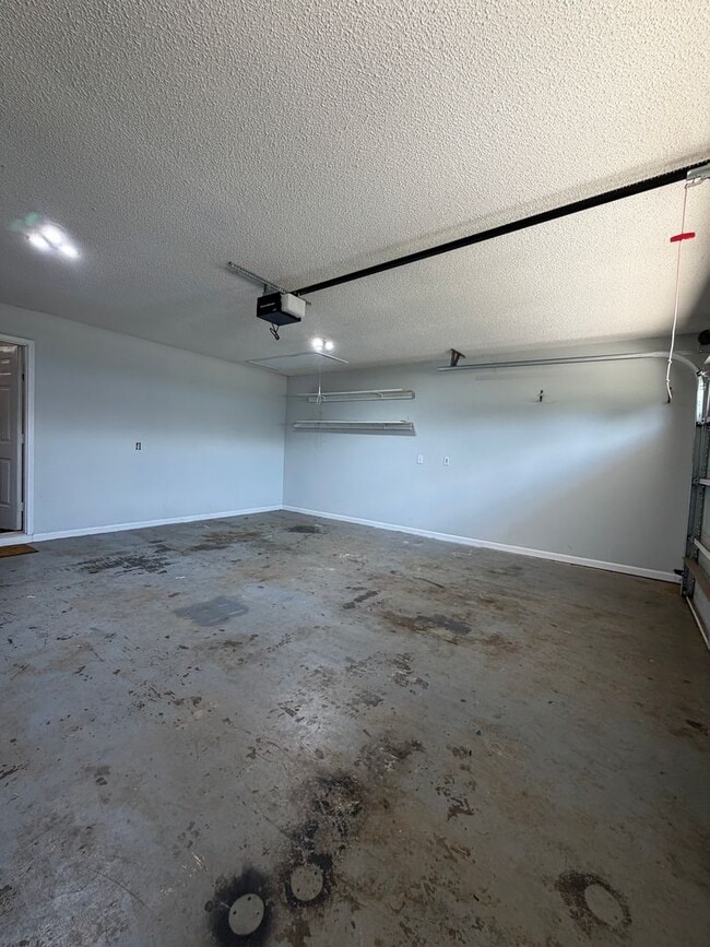 Building Photo - 141 Katina Rd