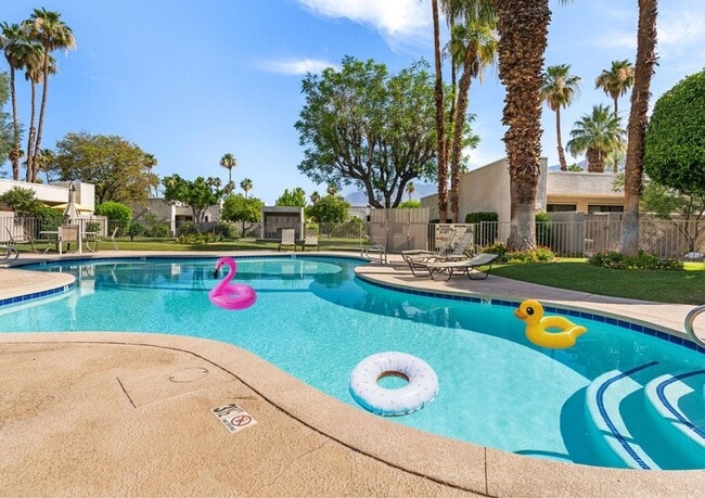 Building Photo - 877 E Arenas Rd