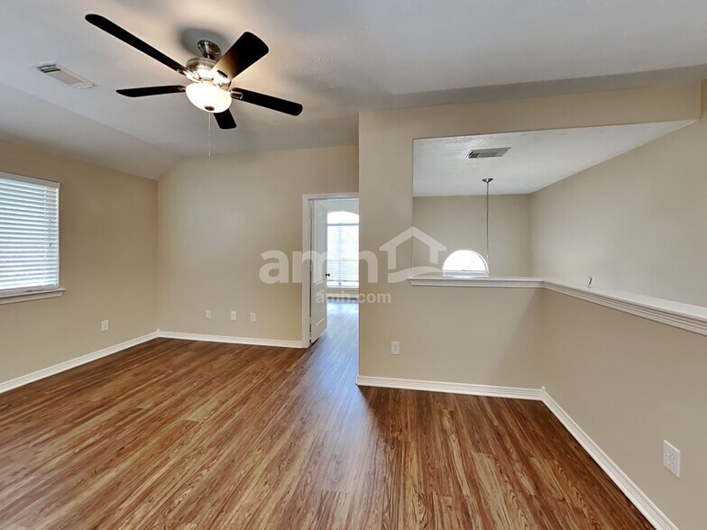 Building Photo - 2213 Perkins Crossing Dr