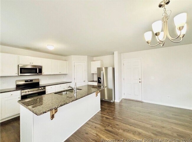 Building Photo - 217 Hornet Dr