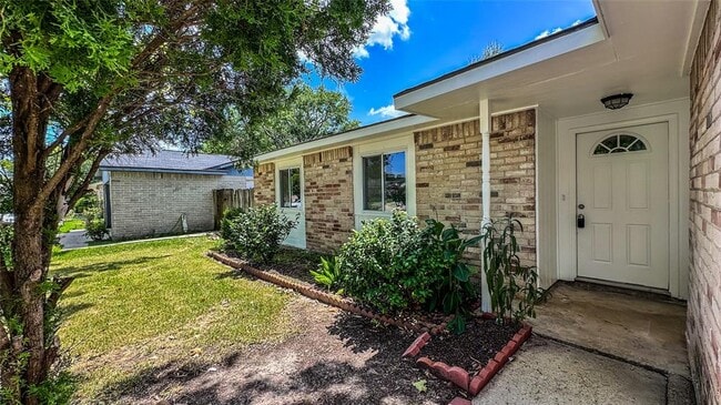 Building Photo - 7403 Breccia Dr