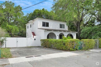 Building Photo - 3041 NW 15th St