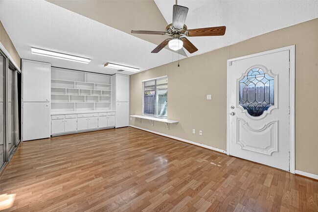 Building Photo - 1535 Beaconshire Rd