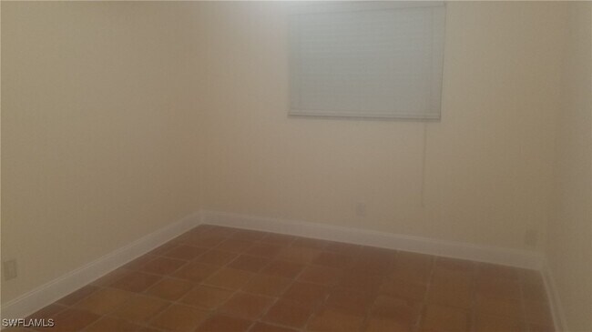 Building Photo - 1475 Curlew Ave