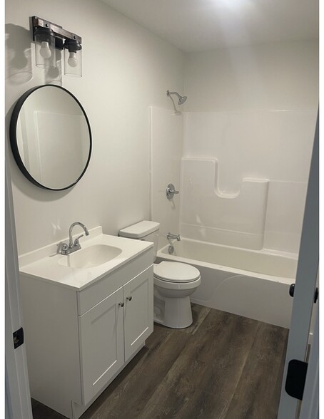 Building Photo - 222 New Boston Rd