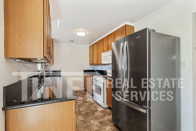 Building Photo - 6128 Mariposa Ave