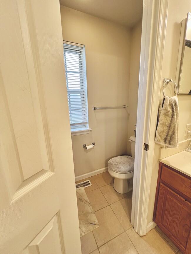 Building Photo - 368 Channing Dr