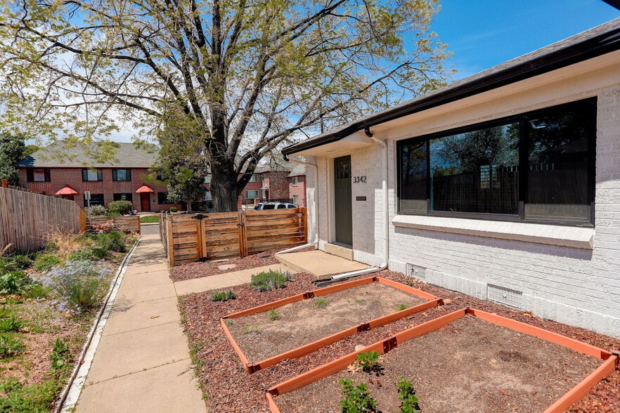 Building Photo - 3342 N Harrison St