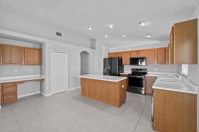Building Photo - 3961 Hampton Hills Dr