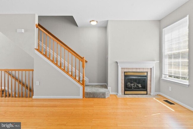 Building Photo - 519 Ensemble Ct