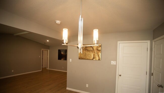 Building Photo - 8 Turtle Creek Ct