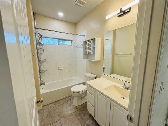 Building Photo - 18409 Applio Claudio Dr