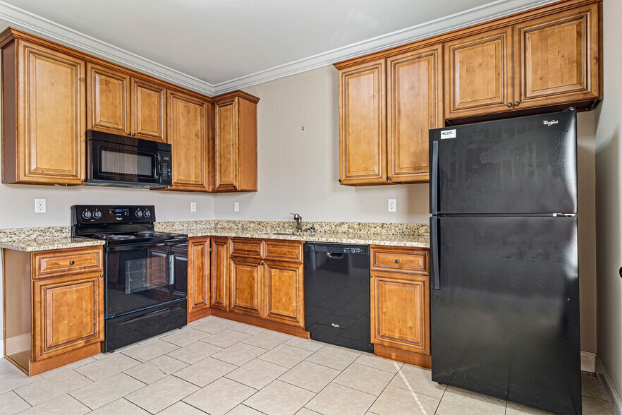 Building Photo - 66 Rawlings Ln