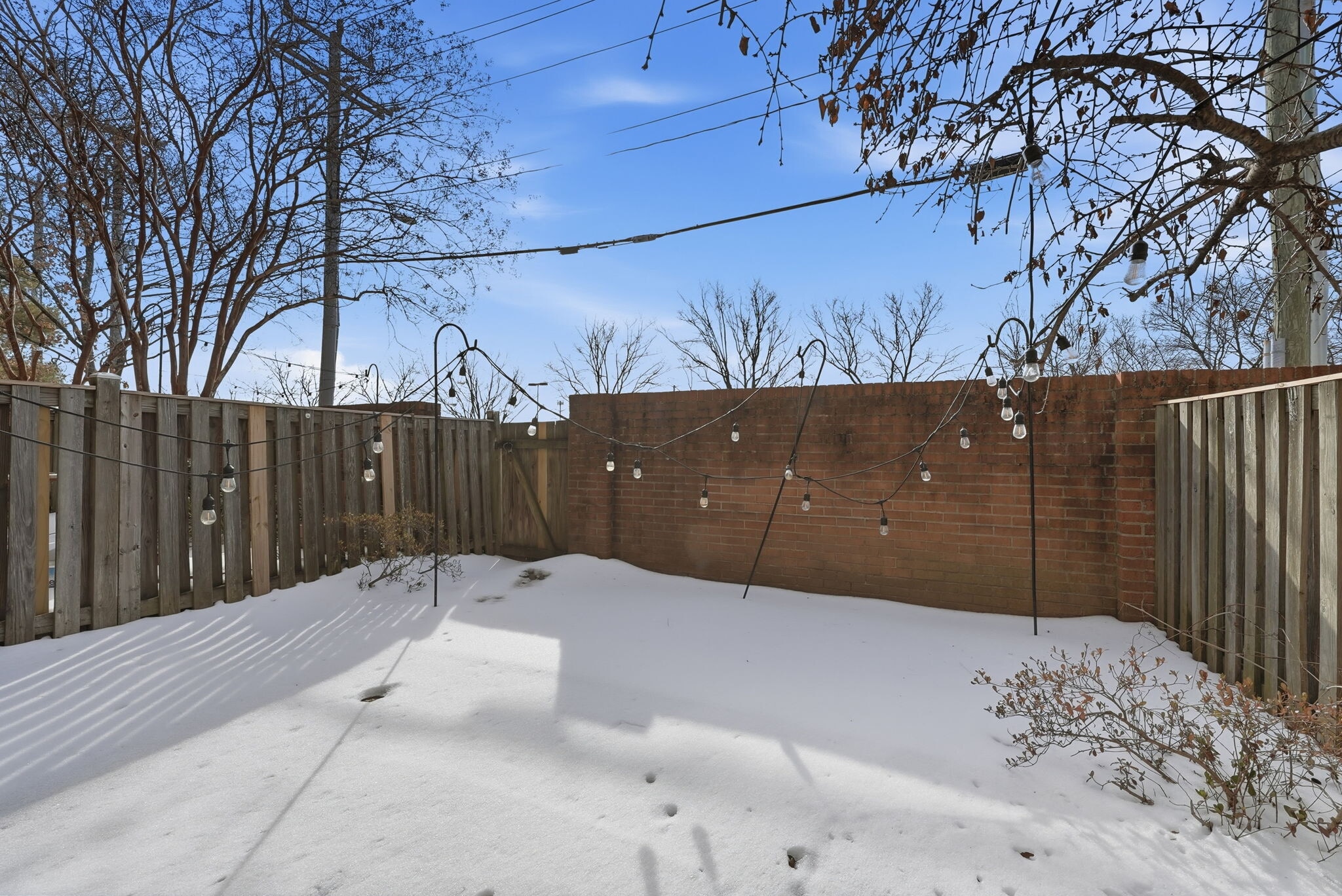 Building Photo - 6701 Washington Blvd