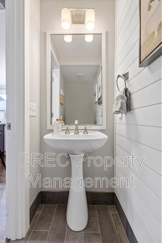 Building Photo - 3 1/2 Maranda Holmes St