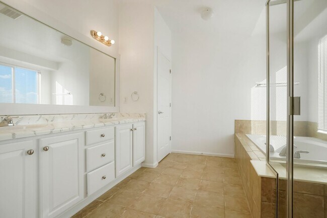 Building Photo - Charming 4BR House in Parker – $2,000 off ...