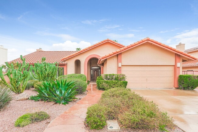 Building Photo - 1517 W Antiqua Dr