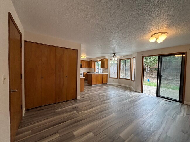 Building Photo - 7050 SW 174th Ave