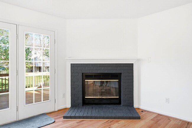 Building Photo - 1600 Old Brook Rd