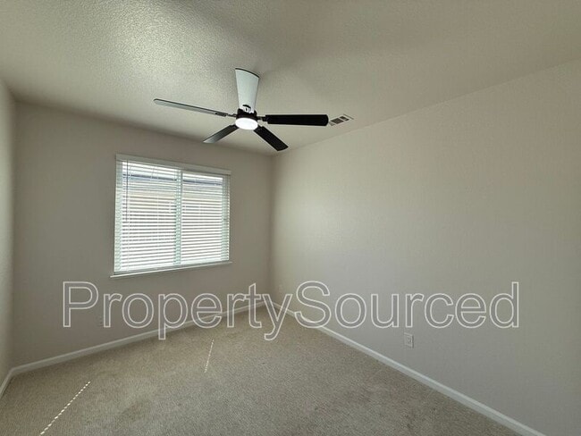 Building Photo - 617 Dody Dr