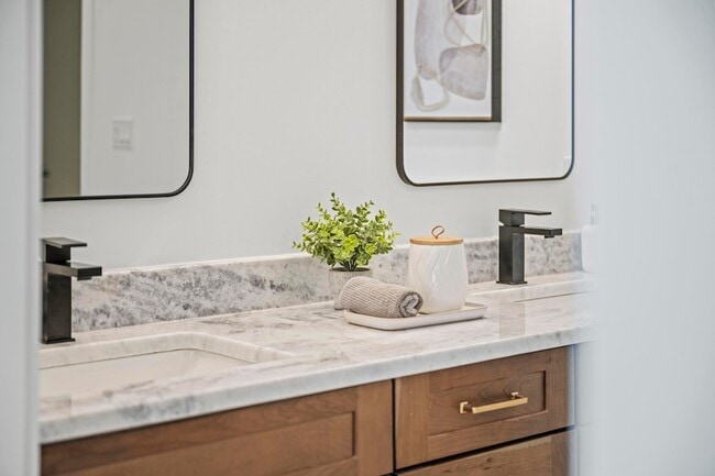 Building Photo - 4161 Cocos Wy