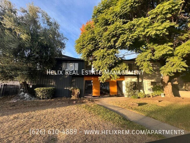 Building Photo - 523 E Live Oak Ave