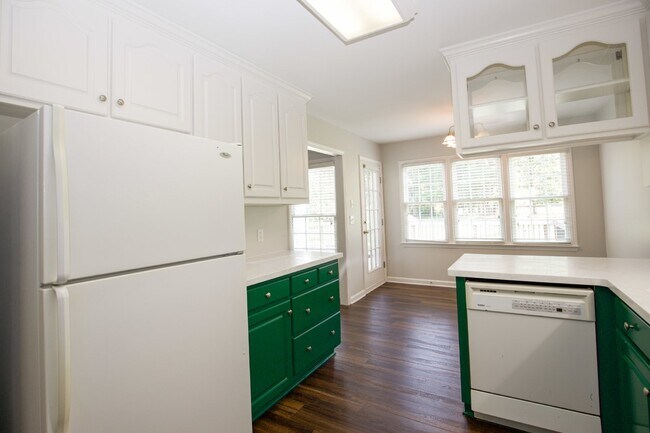 Building Photo - Charming 3-Bed, 2-Bath Home in Pittsboro's Serene Olde Farm Neighborhood! ?????