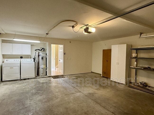 Building Photo - 2657 Kentworth Way