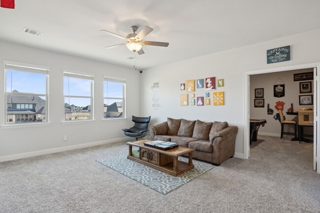 Building Photo - 1124 Macgregor Ln