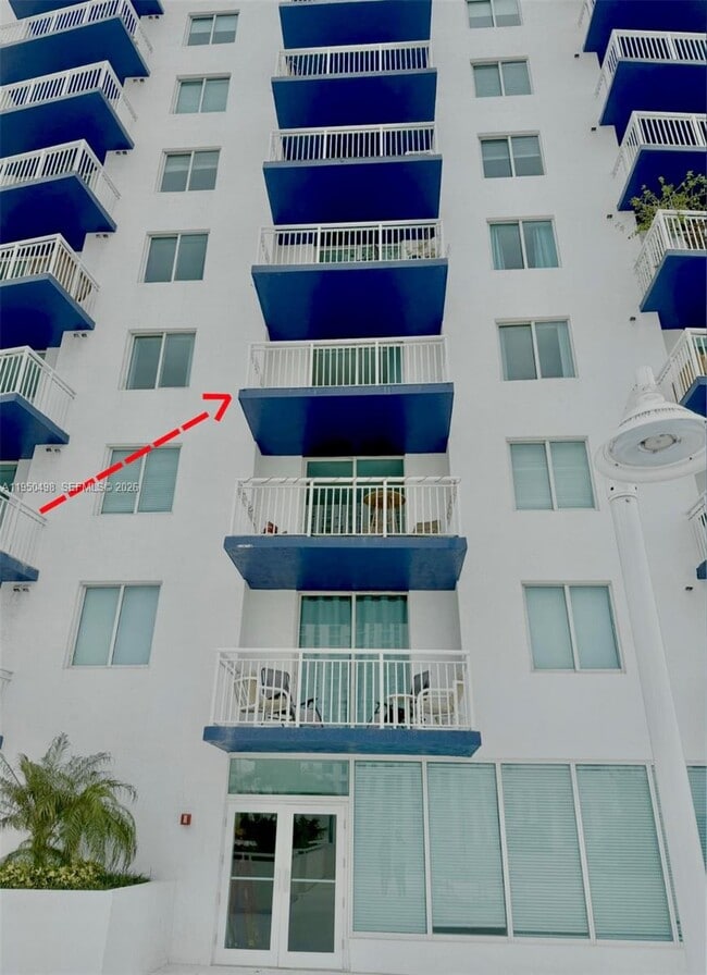 Building Photo - 275 NE 18th St