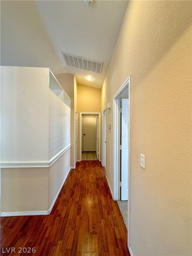 Building Photo - 1420 Dream Bridge Dr