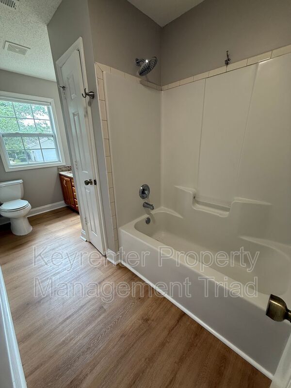 Building Photo - 3957 Cobblestone Bend Dr
