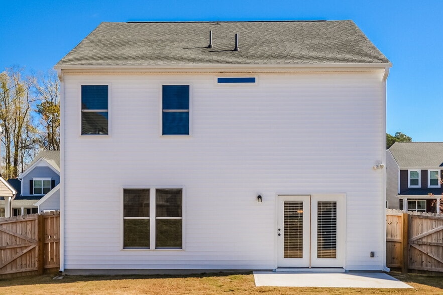 Building Photo - 169 Combine Trl