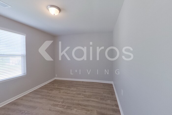 Building Photo - 318 Sunrise Cir