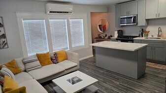 Building Photo - 4319A Central Ave