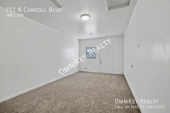 Building Photo - 711 N Carroll Blvd