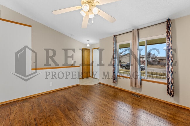 Building Photo - 13806 W Alderny St