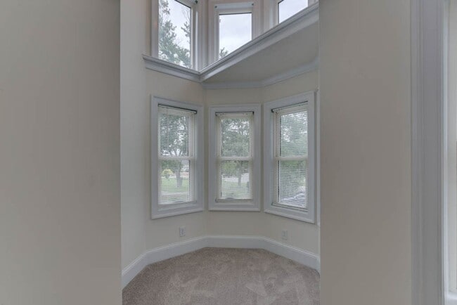 Building Photo - 1302 Dare Rd