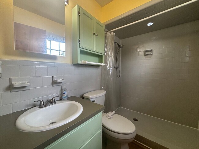 Building Photo - 4bd/2.5ba Home in Hampton